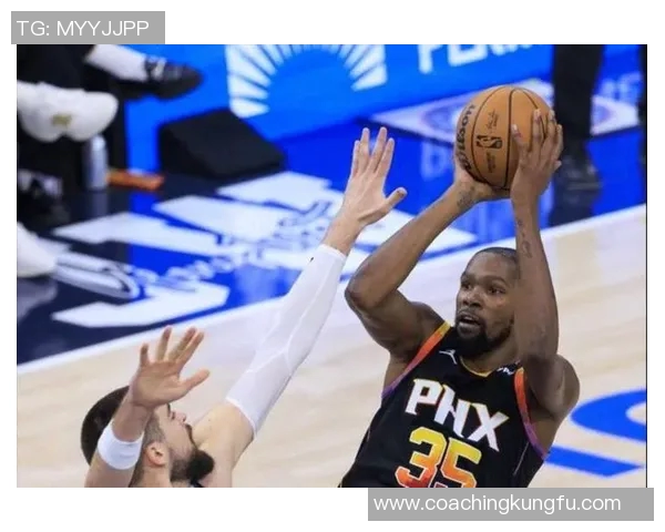 火箭战术体系失败了，该庆幸老将只有杜兰特一个，看看快船勇士